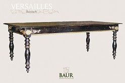 Versailles table in oak